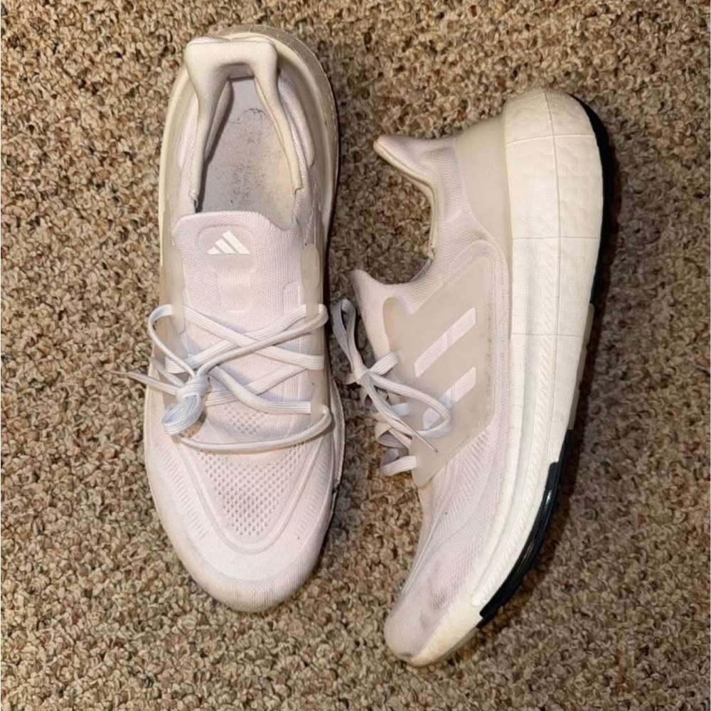 Men’s adidas ultraboost white sneakers 12